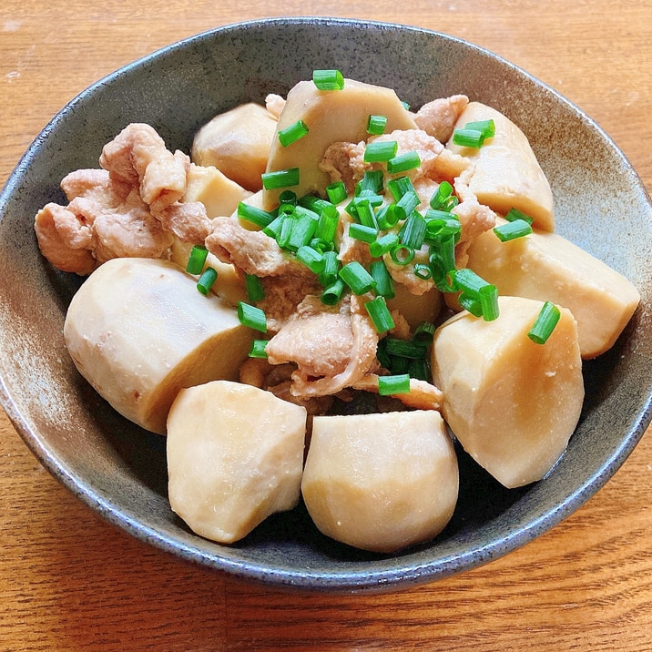 里芋と豚肉の味噌煮